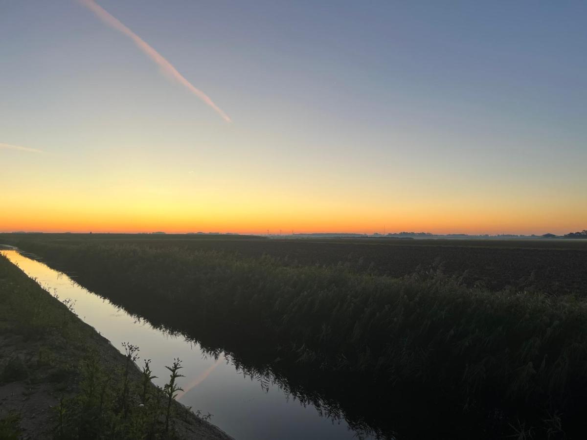 Rustig Chalet 4 Personen Op Recreatiepark De Friese Wadden Tzummarum Buitenzwembad Aanwezig Op Het Park Villa Eksteriør bilde